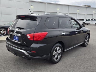 2018 Nissan Pathfinder SL