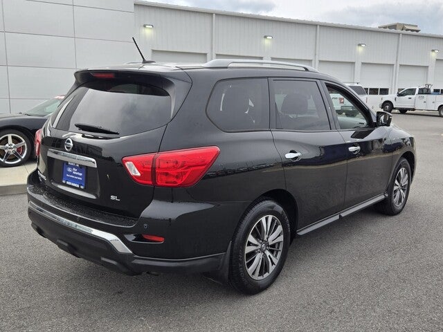 2018 Nissan Pathfinder SL