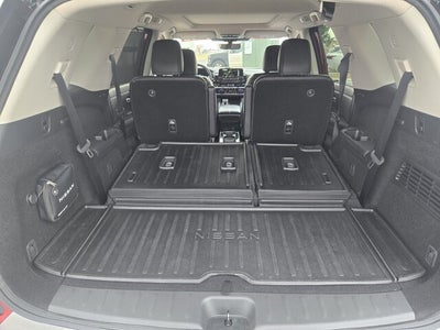 2024 Nissan Pathfinder Platinum
