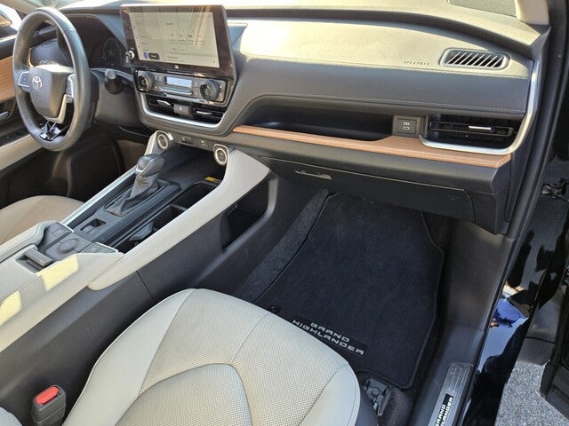 2024 Toyota Grand Highlander Hybrid XLE