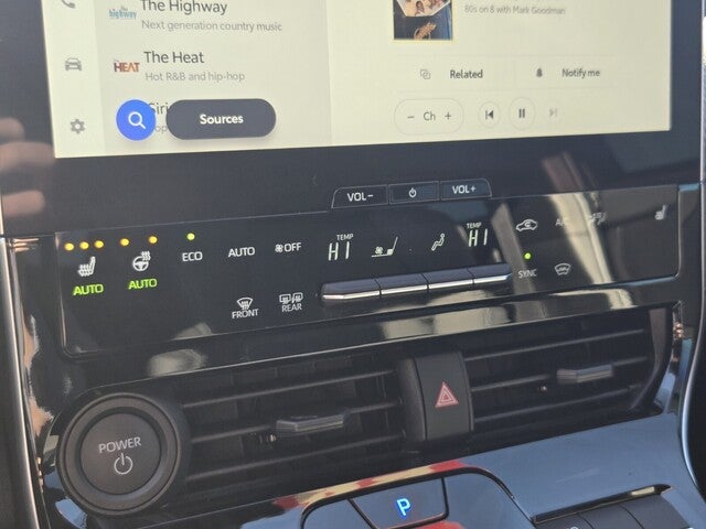 2025 Toyota bZ4X XLE