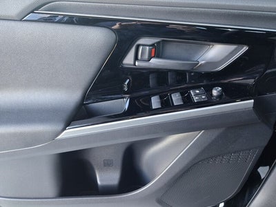 2025 Toyota bZ4X XLE