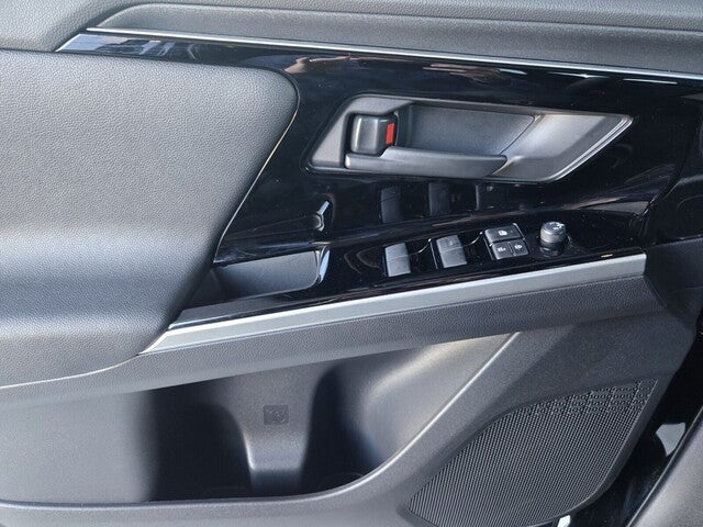 2025 Toyota bZ4X XLE