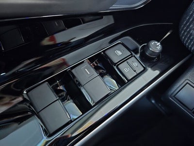 2025 Toyota bZ4X XLE