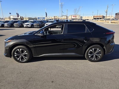 2025 Toyota bZ4X XLE