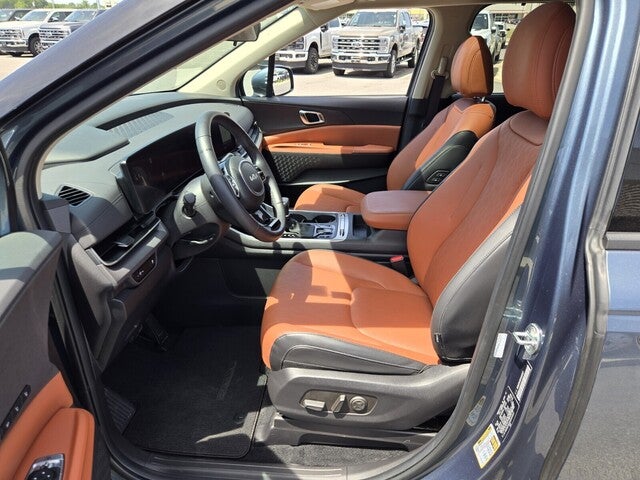 2025 Kia Carnival SX