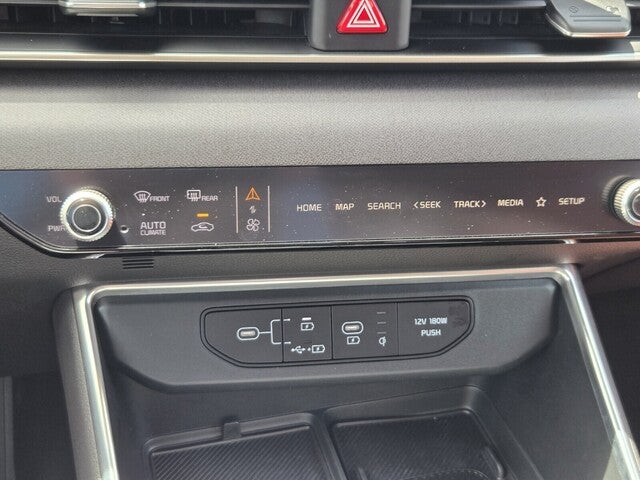 2025 Kia Carnival SX