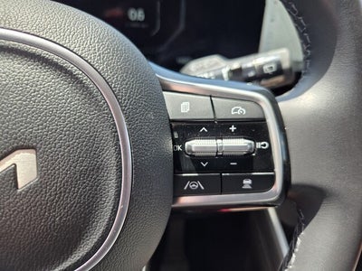 2025 Kia Carnival SX