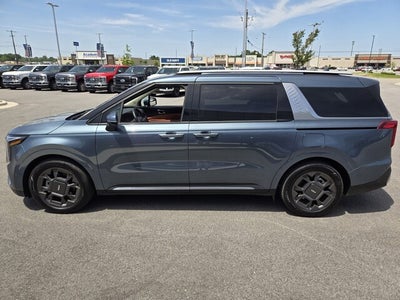 2025 Kia Carnival SX
