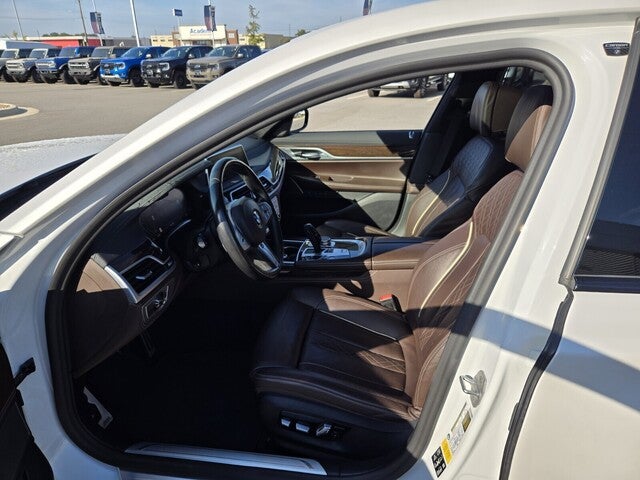 2022 BMW 7 Series 740i xDrive